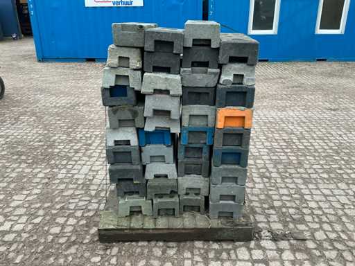 Batch of plastic construction fence feet