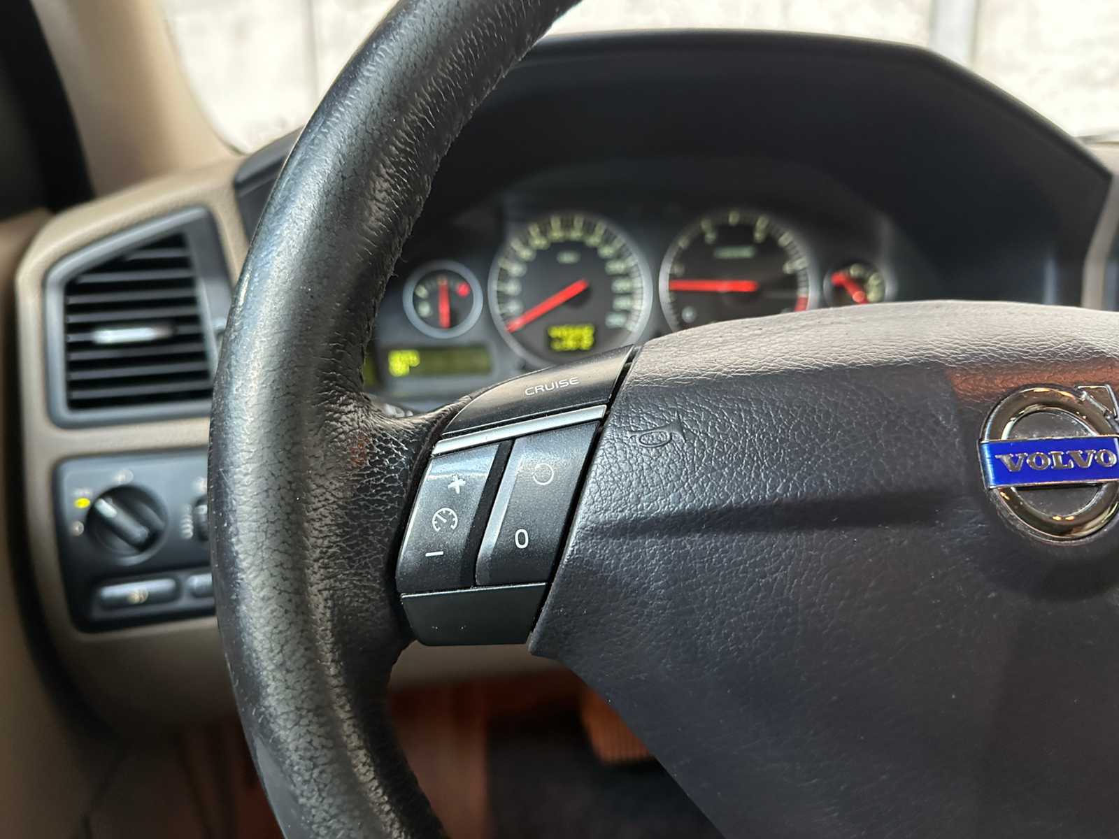 Volvo S60 2.4D Momentum 163hp 2007, 07-XL-GT