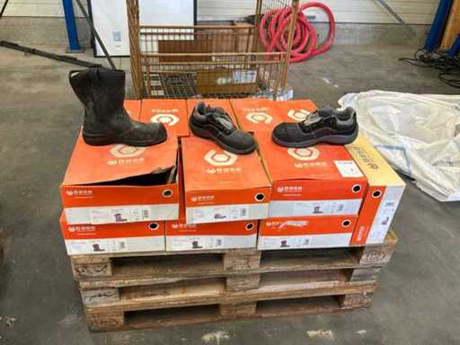 CHAUSSURE DE TRAVAIL