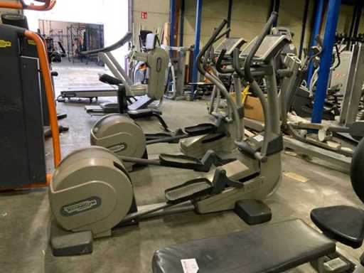 Technogym excite synchro 500 elliptique elliptique à entraînement