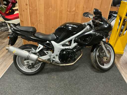 Motocicleta Suzuki Tour SV650S 1999