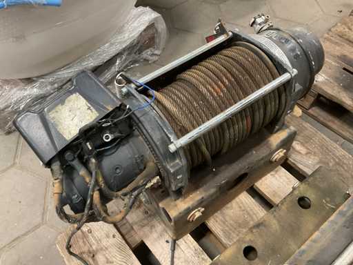 WARN Series 12 Cable Winch