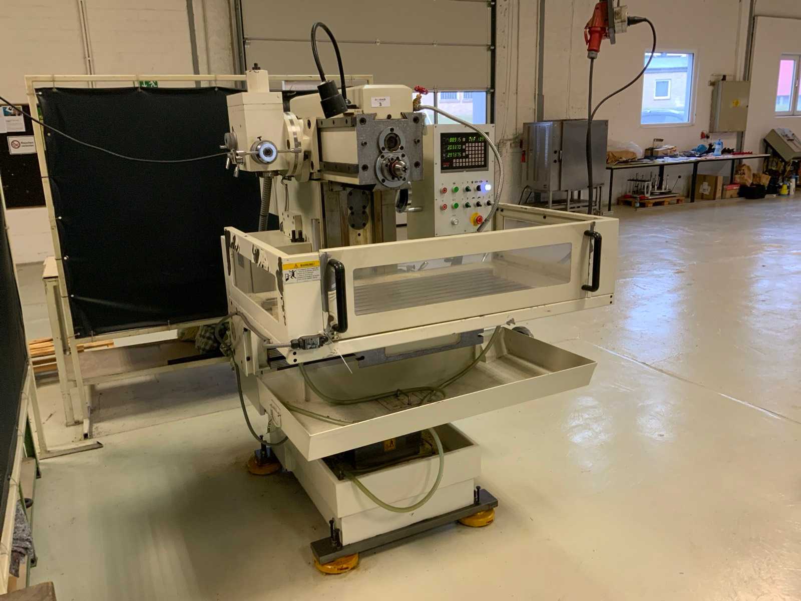 2013 Kami FKM 950 Universal Tool Milling Machine