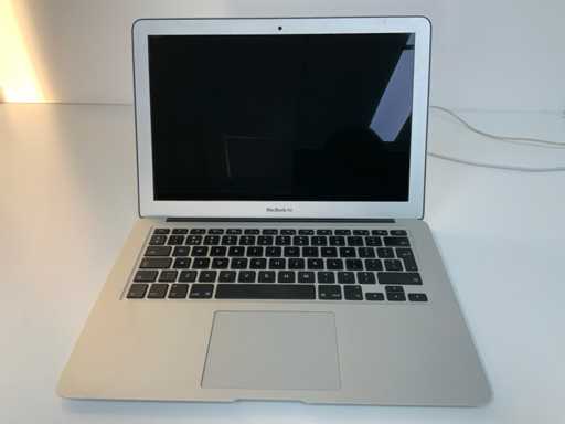 Apple A1466 13-inch MacBook Air Laptop