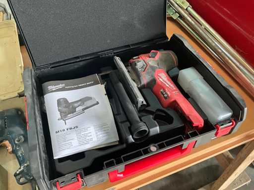 Milwaukee M18 FBJS decoupeerzaag