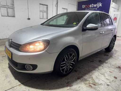 Volkswagen - Golf - 1,4 TSI Trendline - J-679-XX