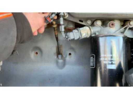 952b8bdd-d6bb-4b9a-9dbd-8a5f6399126f.mp4