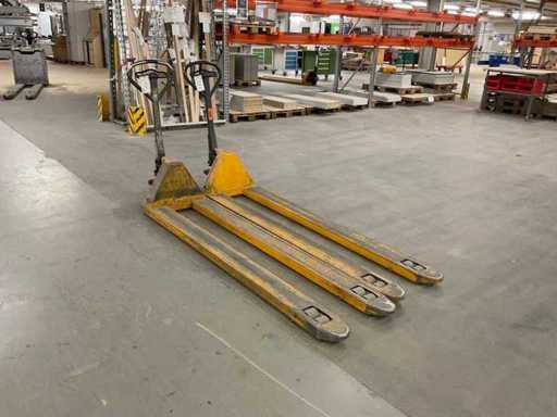 Lot JUNGHEINRICH Hydraulic Hand Pallet Truck (2x)