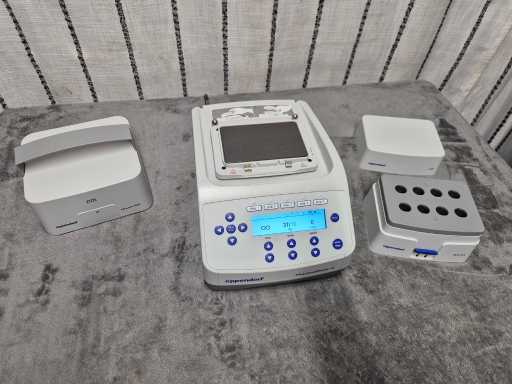 EPPENDORF - C 5382 - Thermomixer