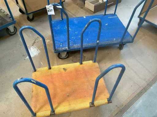 Plateauwagen (2x)