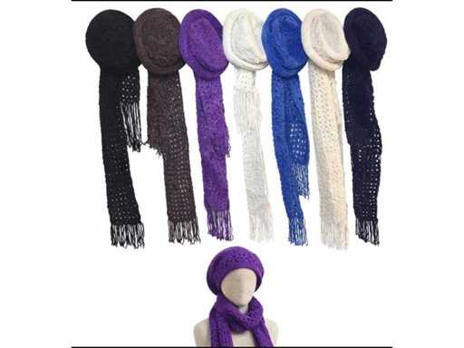 Set aus 40 Sets, Schals, Mützen, Woll, Mützen