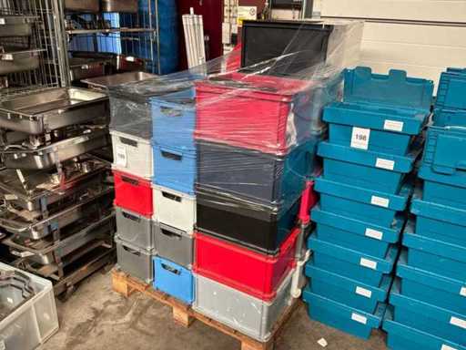 zastawa stołowa (1 618 sztuk)