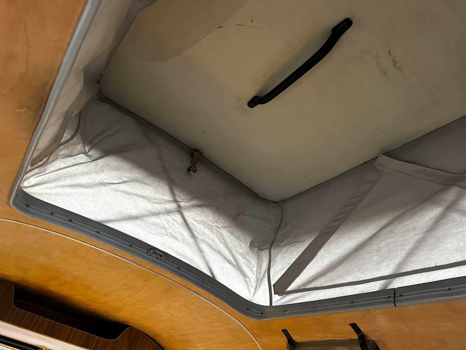 Volkswagen 23-517 Camper 1973, 07-YB-44