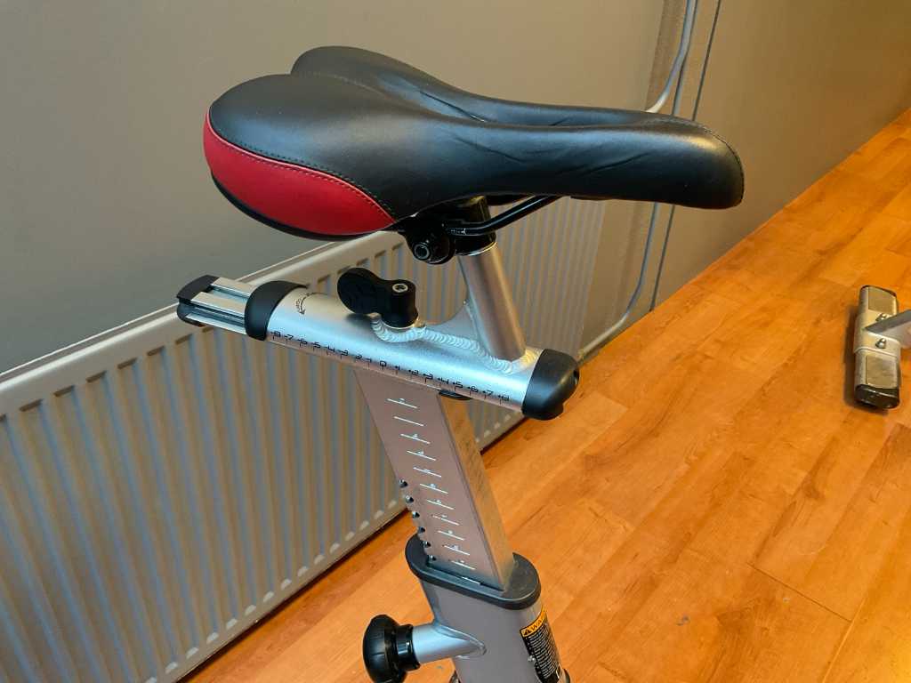 Bicicleta spinning discount tomahawk serie s