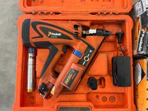 Paslode Impulse IM90Ci Tacker