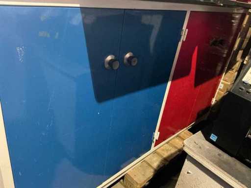 Vintage filing cabinets (4x)