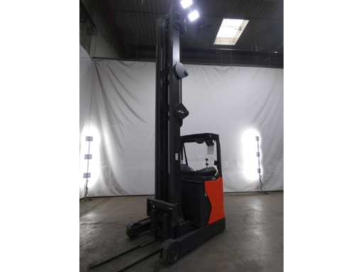 LINDE R16HD Reach Truck