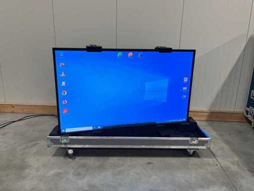 NEC MultiSync P703 - 70" Monitor inkl. Vario-Flightcase