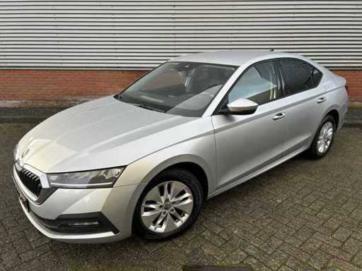 Skoda Octavia 1.0 e TSI Business Edition; K-006-SN