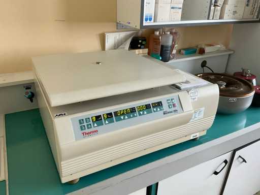 Centrifuga Heraeus Multifuge 3SR+