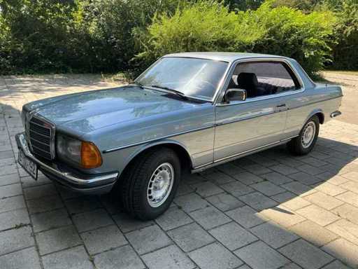 Mercedes-benz 230ce Classic Car