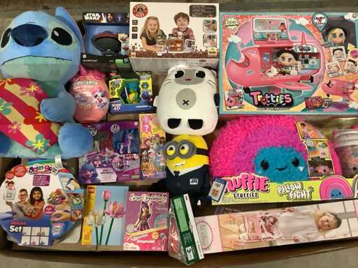 Nouveaux jouets, y compris Lego et Pokémon