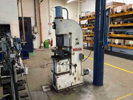 1973 MULLER HEP10.2.2 Hydraulic Press