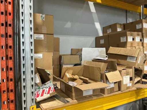 Różne materiały montażowe