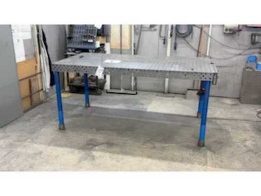 b9f529ff-5668-42ca-b327-b84c7365495a.mp4