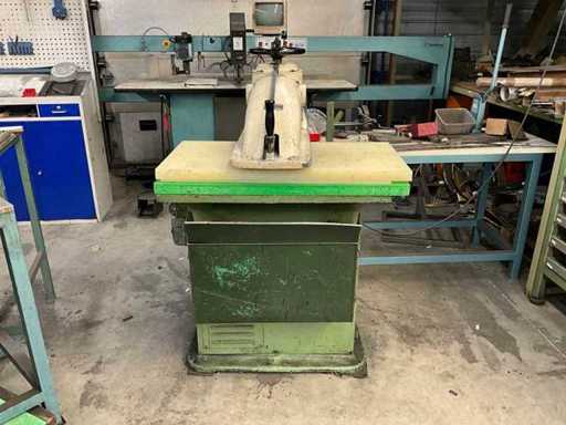 Machine de découpe Schön
