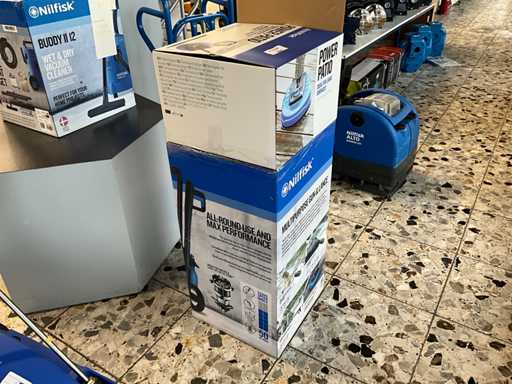 Nilfisk Excellent 160 Pulitore per patio