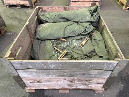 Pânz? cort de petrecere