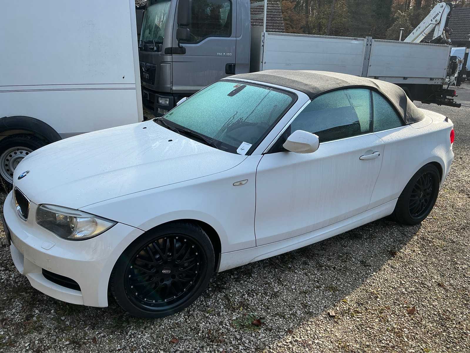 2011 BMW 135 i Convertible Passenger Car