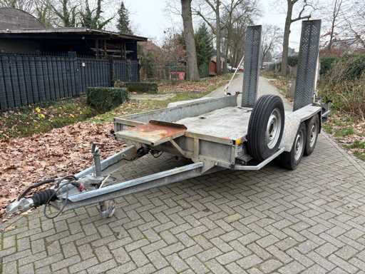 Ifor Williams - Machine transporter