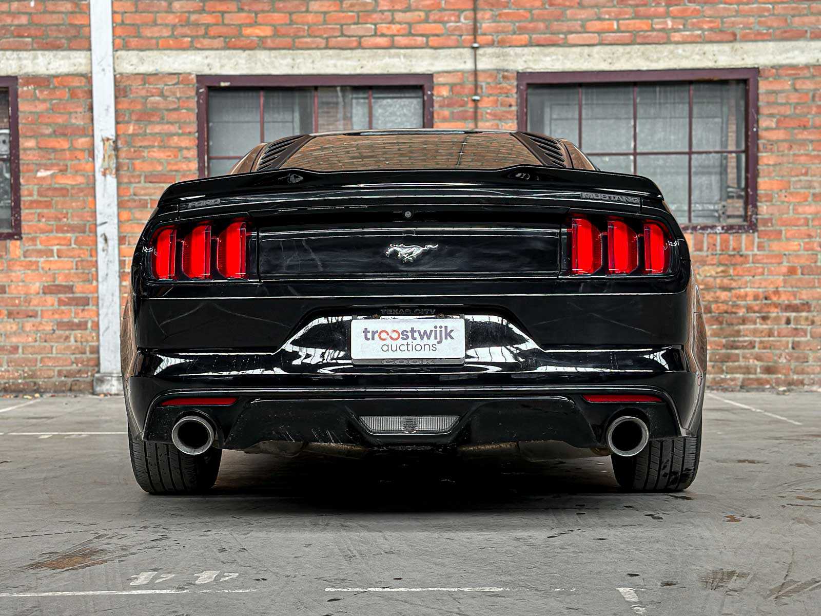 Ford Mustang 3.7 V6 300pk 2017 Coupe