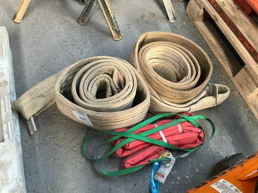 Varie cinture di sollevamento