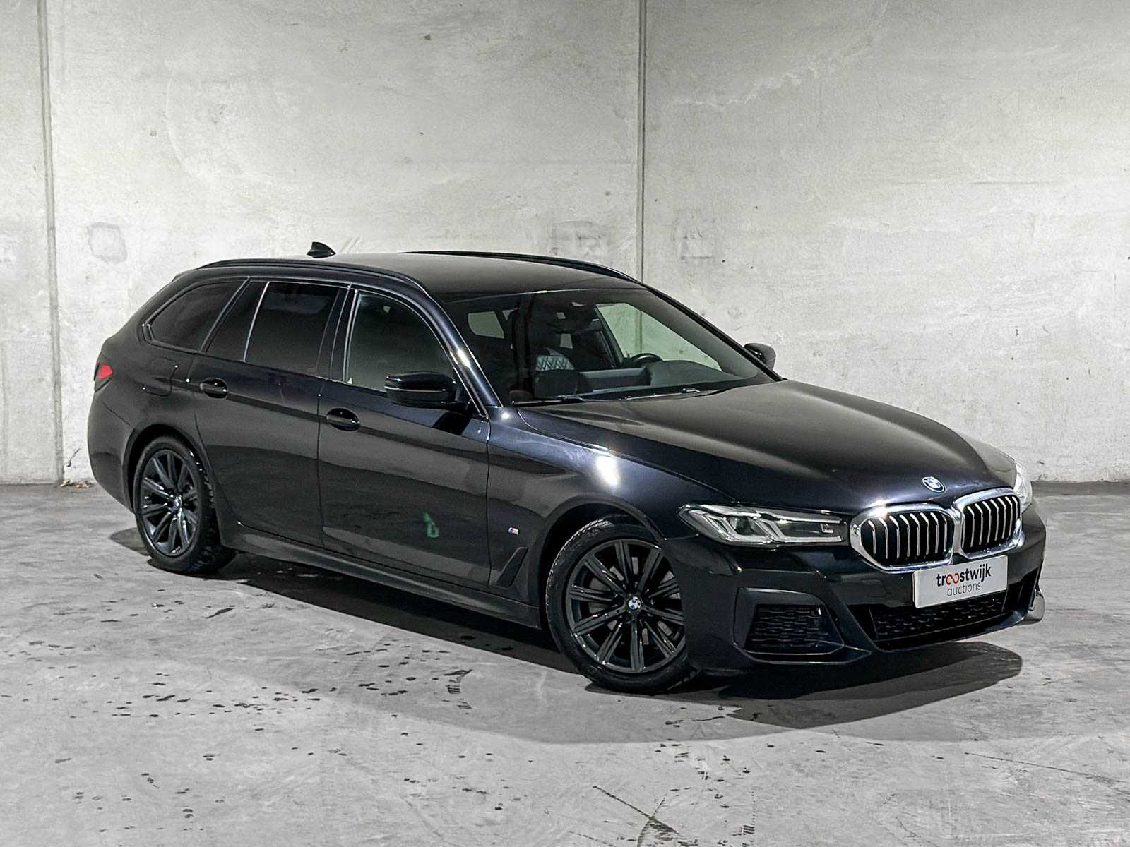 BMW 520i Touring High Executive Edition M-Sport 184pk 2021 (Origineel-NL) 5-Serie G31, L-194-JX