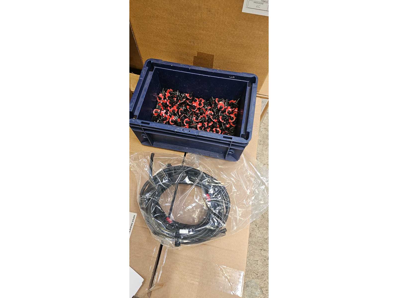 DOGA Wiper Washer Pants & Clips – FR – 1200 + 202 pcs