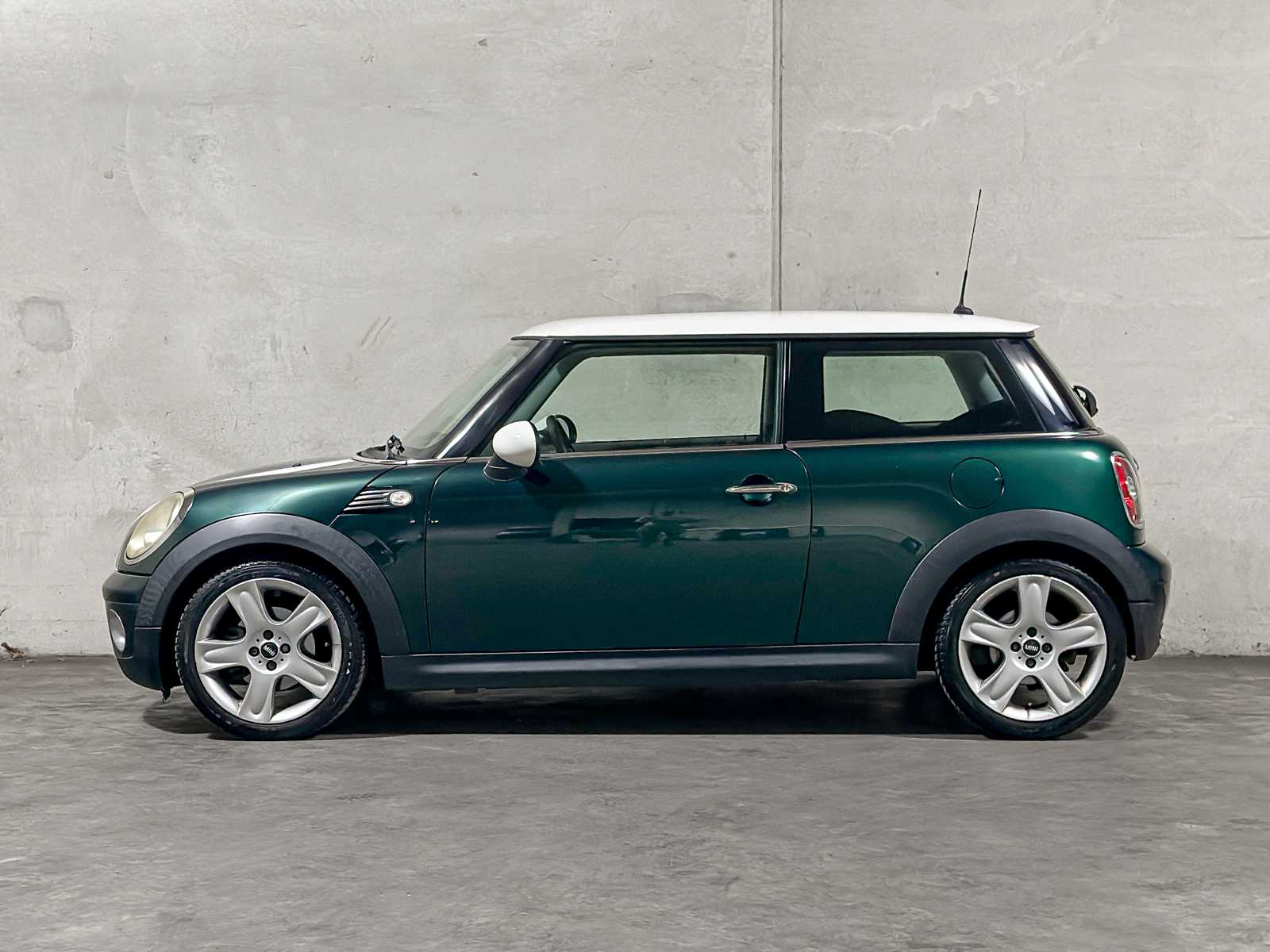 Mini 3-Deurs 1.6 Cooper 120pk 2008, 93-LDX-9