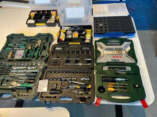 Série d’outils manuels