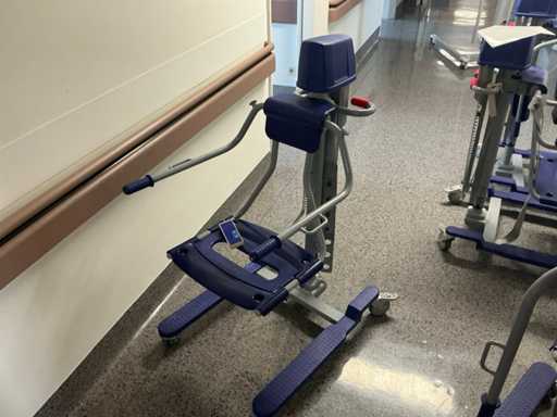 Arjo CDB60X Bath Lift