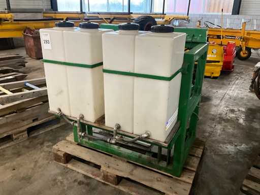 4 liquid tanks with frame