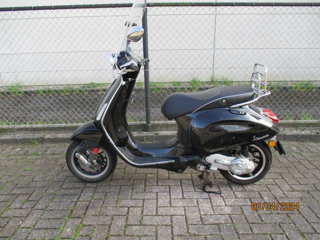 Vespa - Snorscooter - Sprint 4T - Scooter