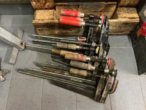 13x Schraubzwingen