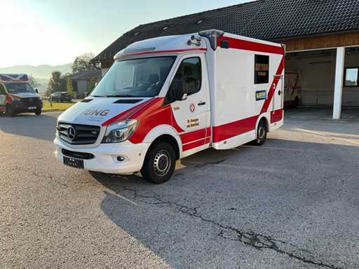 Mercedes-Benz Sprinter 906 FUT 35 Ambulance RTW C/ ITW