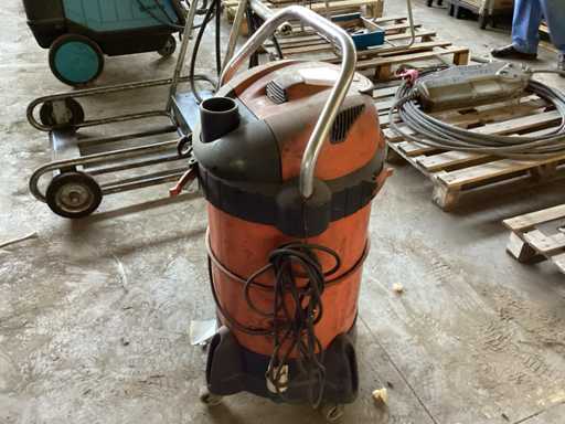 Industrial vacuum cleaner