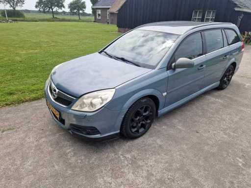 Opel - 2005 - Vectra Wagon - 2.2-16V Executive - Personenauto