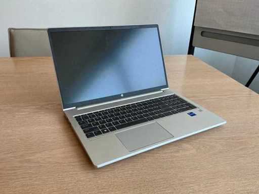 Laptop - HP - HP ProBook 450 15,6 pollici G10 Notebook PC