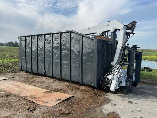 Entsorgungsbehälter mit Ladekran