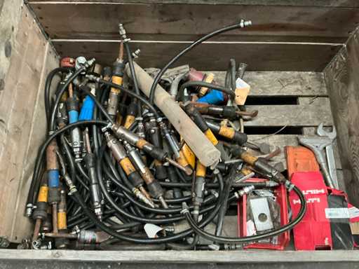 Partij diverse pneumatische gereedschappen